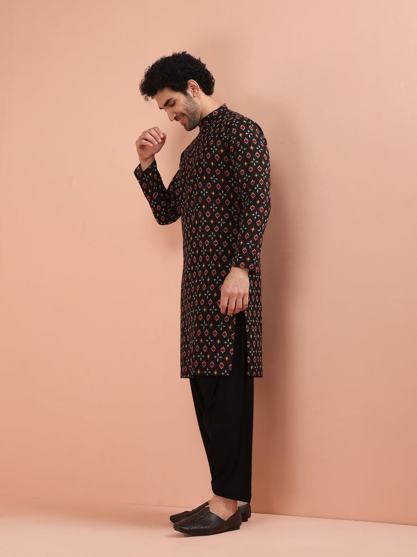 Men Black Printed Kurta Patiyala Set with Ethnic Motifs