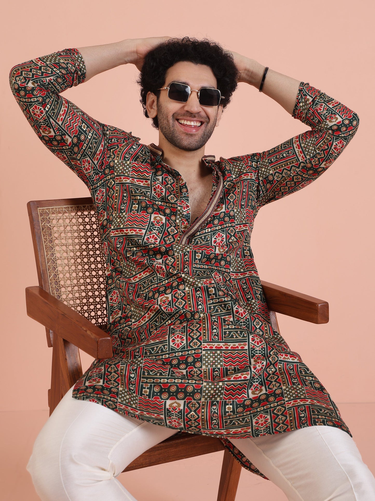 Men Green Printed Kurta with Geometric