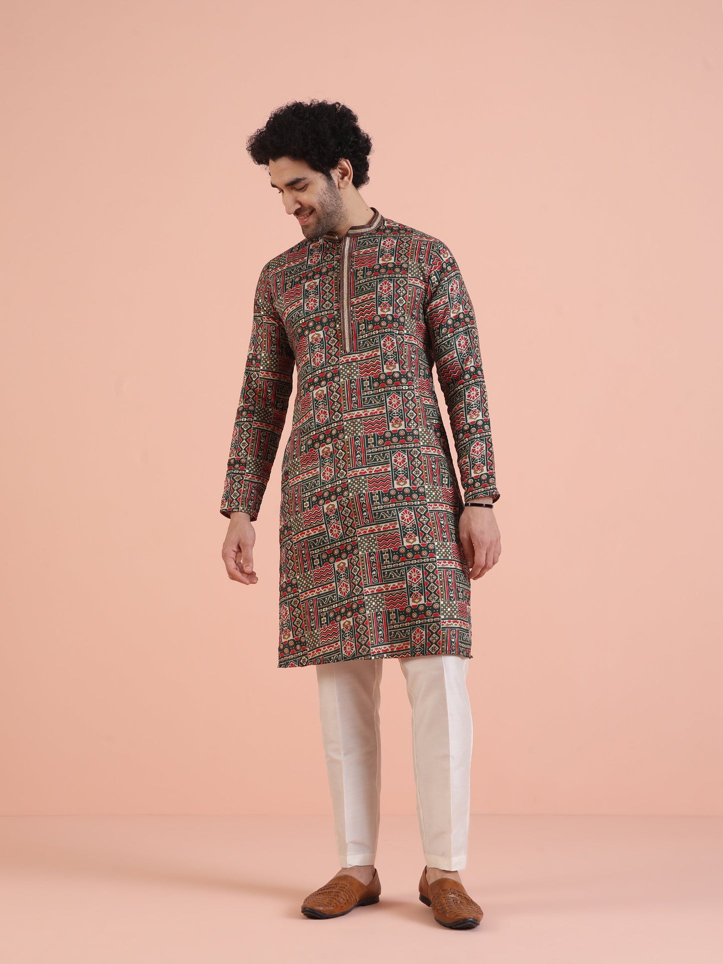 Men Green Printed Kurta with Geometric