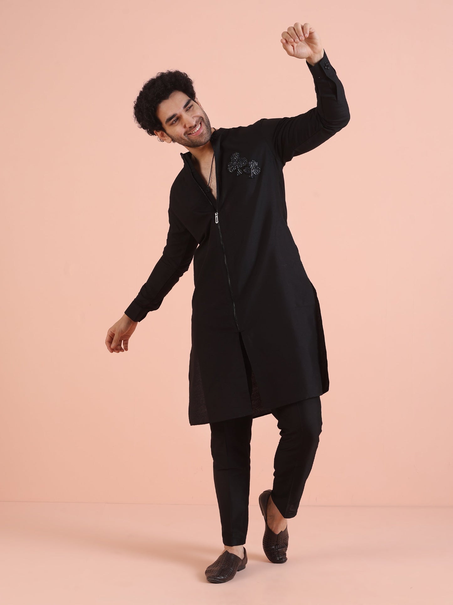 Men Black Solid Kurta with Patch Work