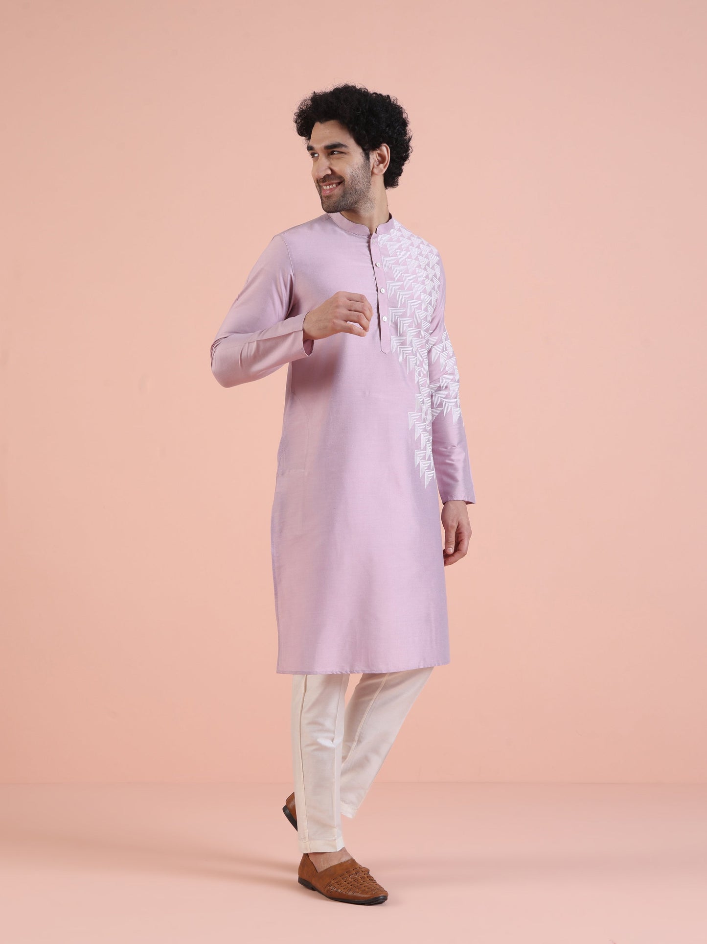 Men Onion pink Printed Kurta with Geometric