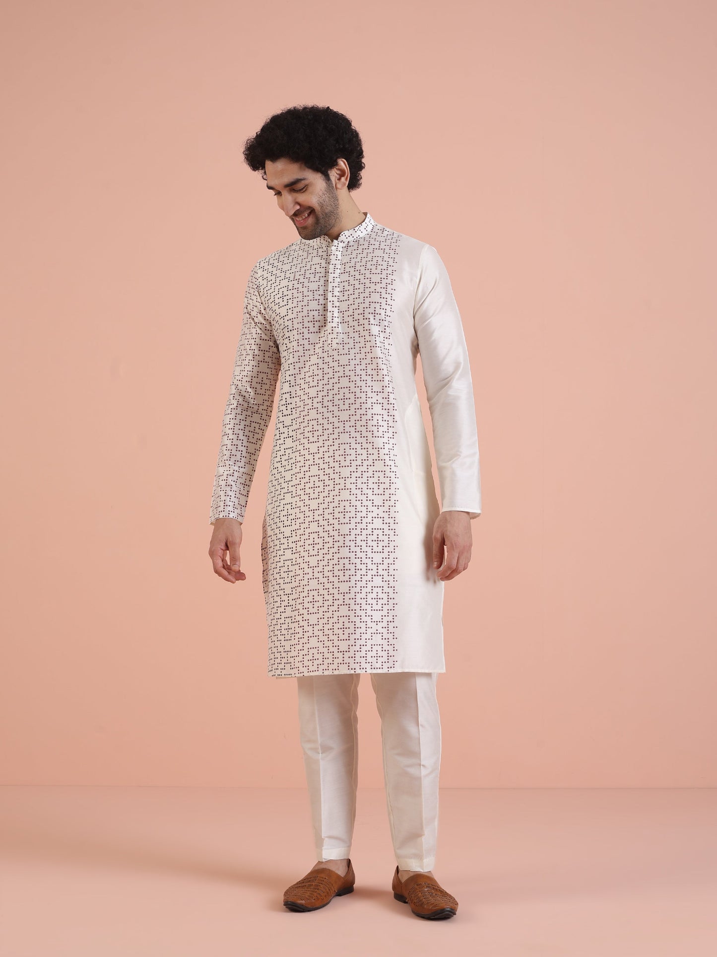 Men Off White Printed Kurta with Geometric