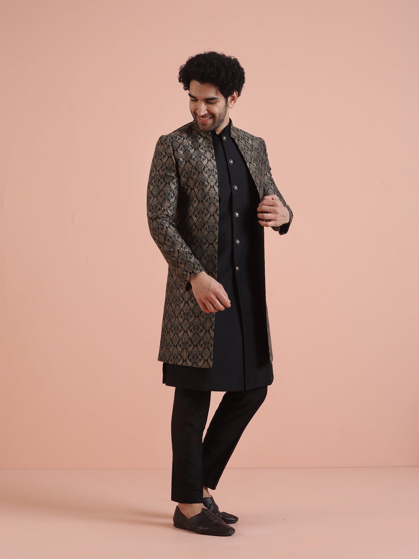 Men Green Jacquard Jacket Indowestern Trouser Set with Ethnic Motifs