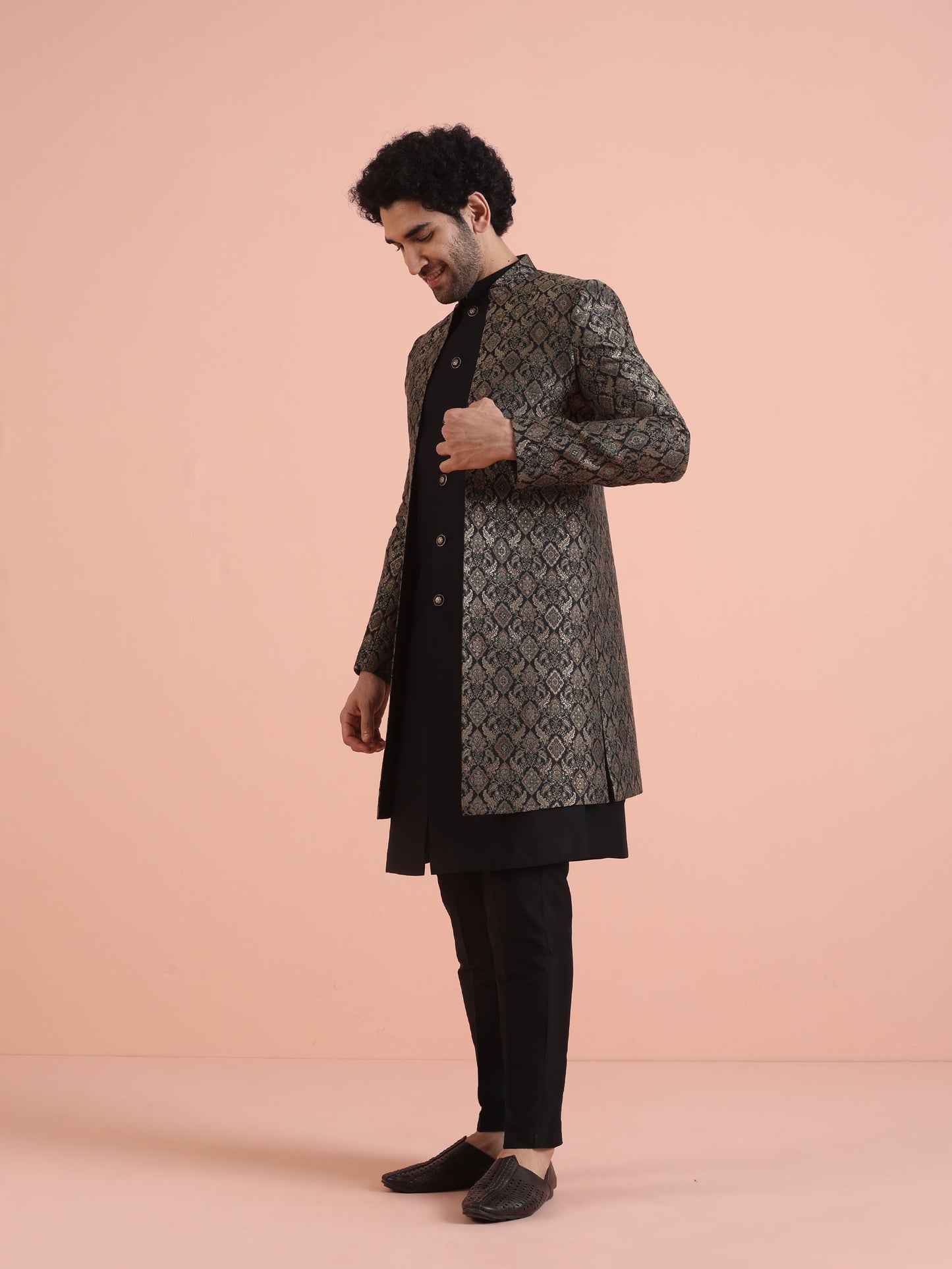 Men Green Jacquard Jacket Indowestern Trouser Set with Ethnic Motifs