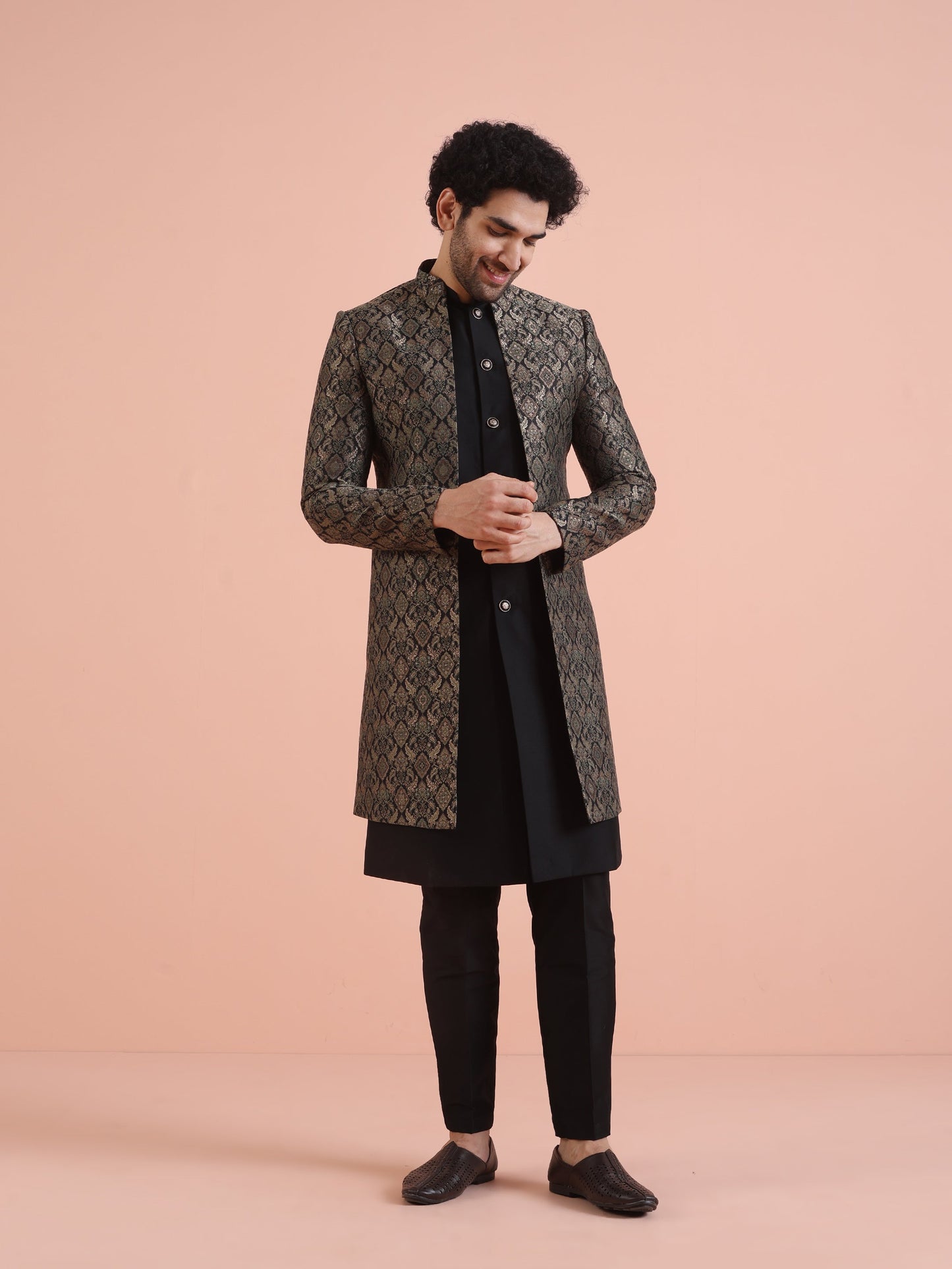 Men Green Jacquard Jacket Indowestern Trouser Set with Ethnic Motifs