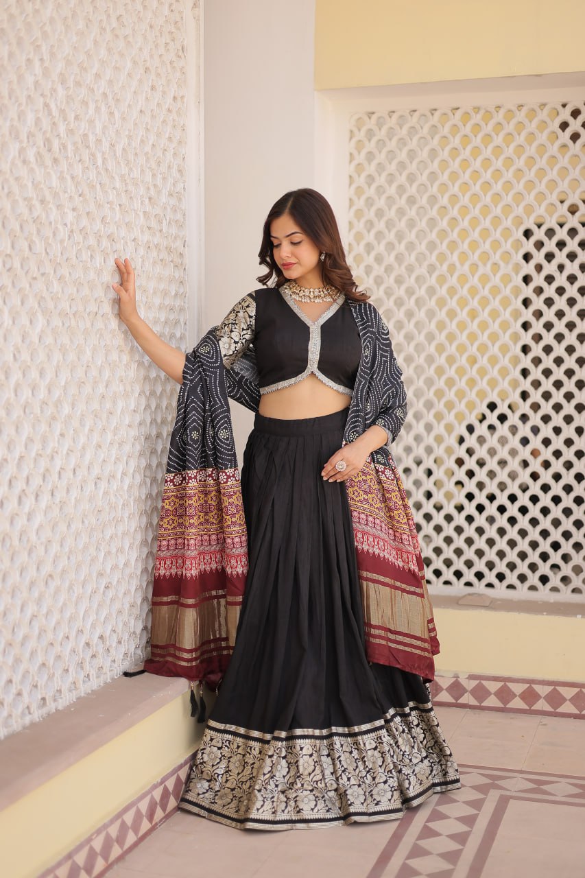 Fennie's Viscose Jequard Lehenga Choli